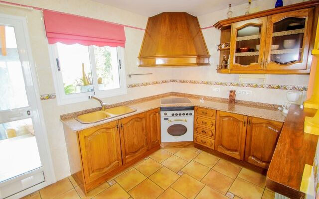 Gema - Pretty Holiday Home in Calpe