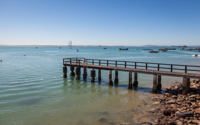 Saldanha Bay Hotel