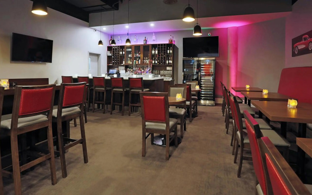 Courtyard by Marriott Montreal West Island/Baie D'Urfe