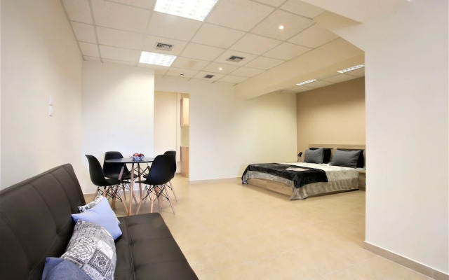 GK Airport Suites - Free Shuttle