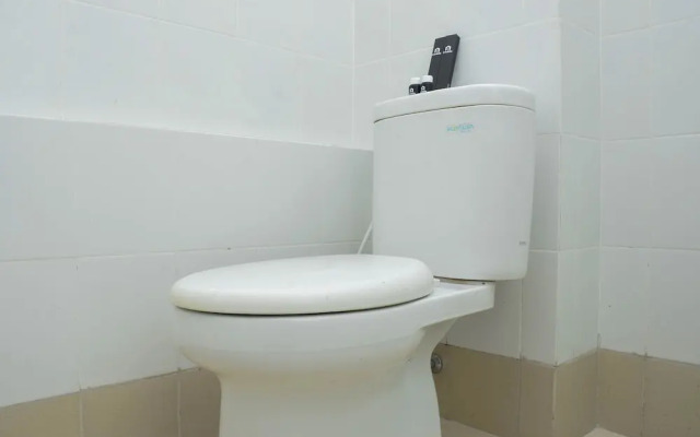 Elegant and Comfy Studio at Bassura City Apartment