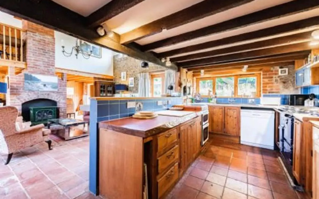 Host Stay Shipyard Studio