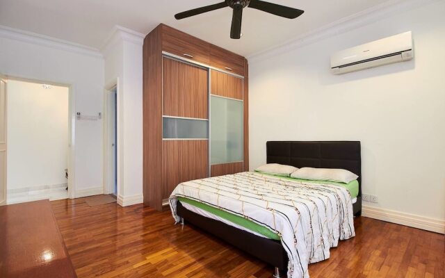 Luxurious 2BR in Klcc - Managed by Guestready