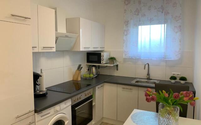 Prime Host Charme Apartment