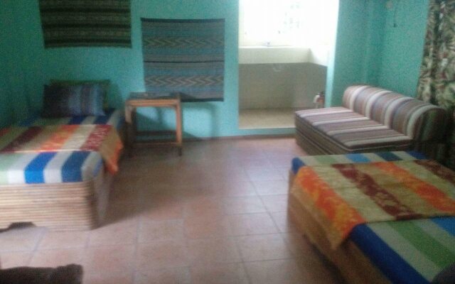 Bahay Isla Inn - Hostel Puerto Galera