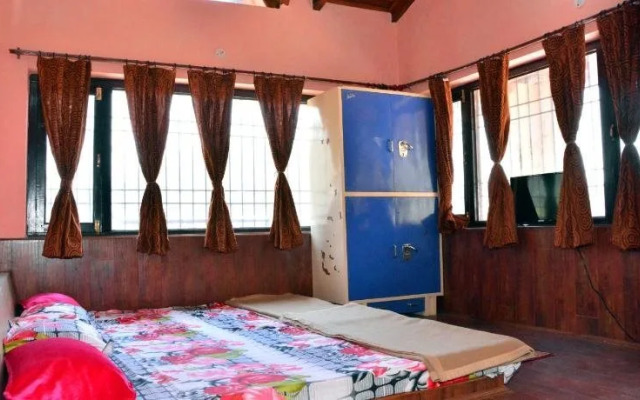Gemini Inn