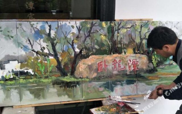 Yaoli Wolongtan Hotel