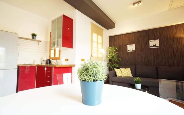 RentalSevilla Ático Soleado con terraza junto a la Alameda