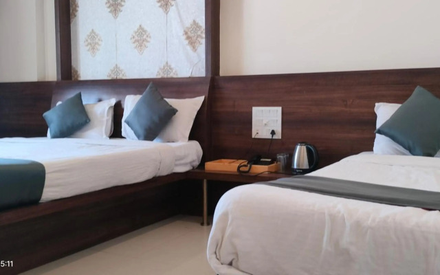 OYO 4445 Hotel Saishri