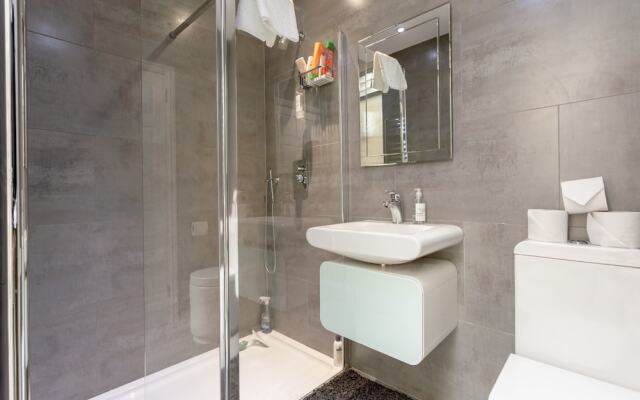 Luxury 2 Bedroom Property in Belgravia