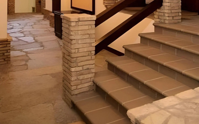 Taxiarches Hotel