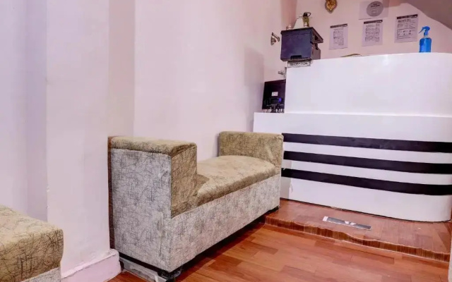 Love Bites by OYO Rooms