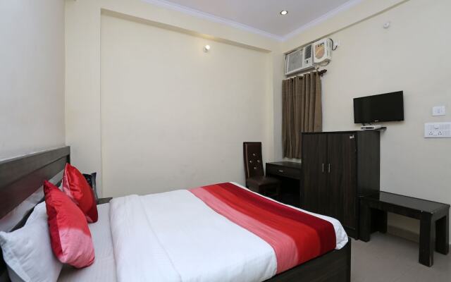 OYO 6976 Hotel Ganges Park