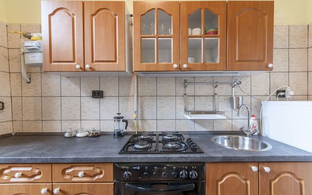 Curry Apartments