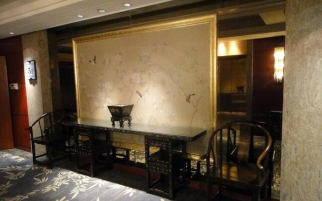 Yixing Hotel
