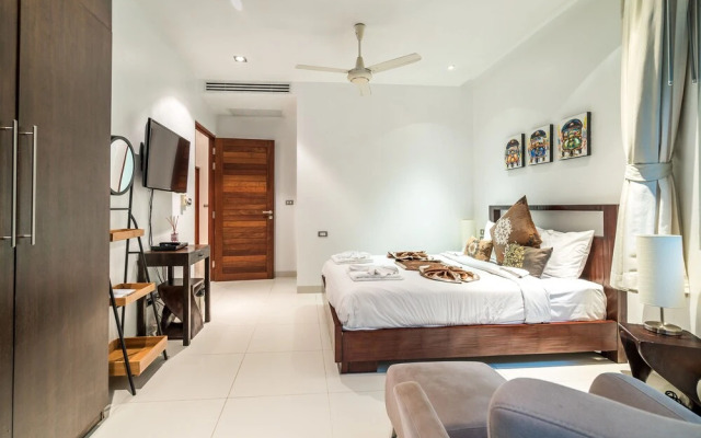 Parinda Villa in Naka Hills