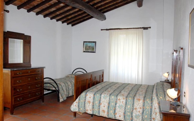 Apartment With 3 Bedrooms in Bevagna, With Pool Access and Enclosed Ga