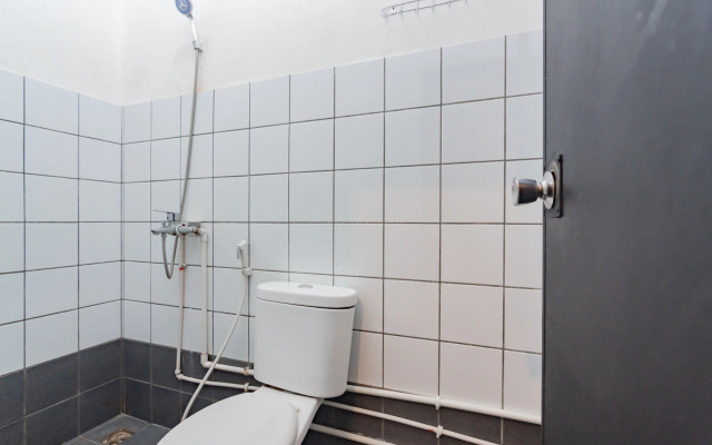 RedDoorz near Exit Toll Pasteur 4