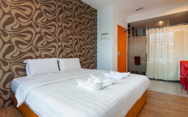 1 Hotel Taman Connaught