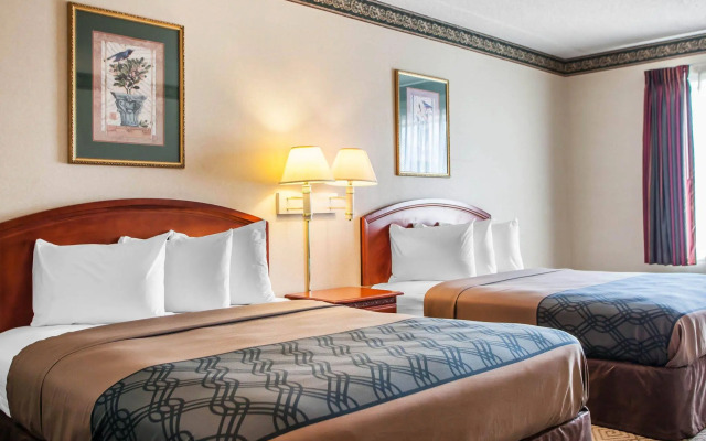 Rodeway Inn & Suites Milwaukee Airport