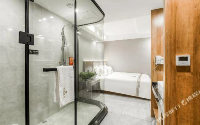 Wuhan E-House Boutique Hotel