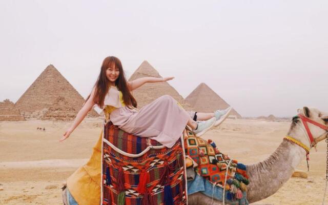 Royal pyramids Inn