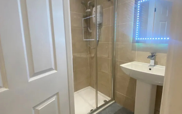 Stunning Truro 1-bed - Sleeps 2 & Parking