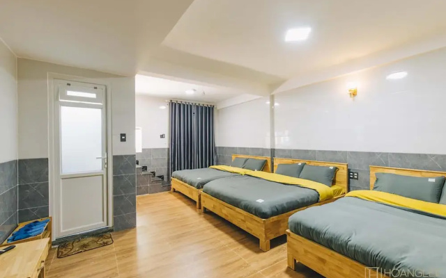 Thuat Khuyen Hotel – Guest Rooms – Da Lat