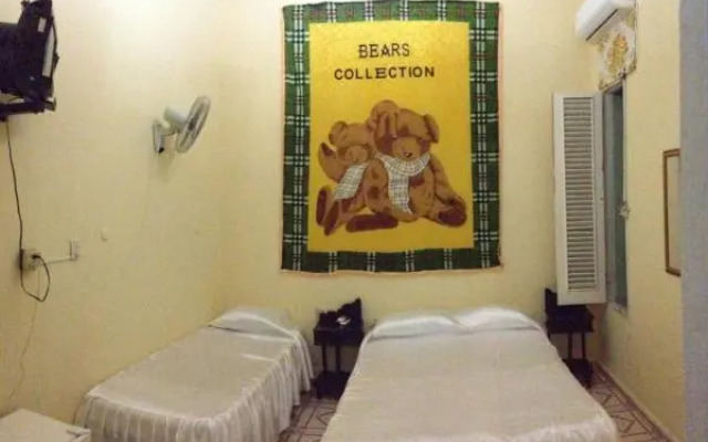 Leidys and Friends Rooms