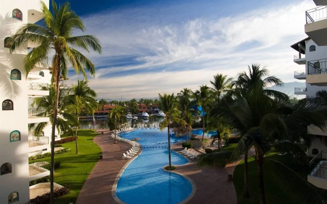 Club Embarcadero Pacifico