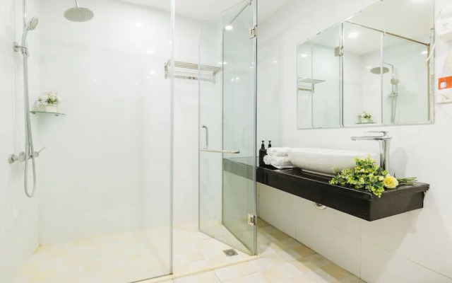 Ivy Luxury Hotel & Apartment