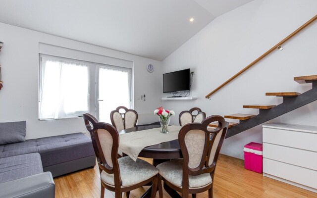 Awesome Apartment in Novi Vinodolski With 2 Bedrooms and Wifi