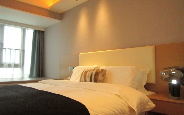 Rho Hotel