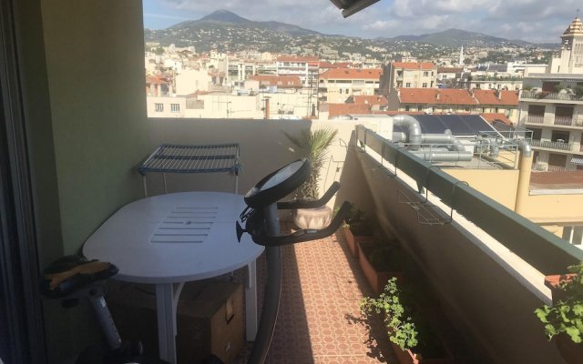 Apartment With 2 Bedrooms In Nice, With Wonderful City View, Balcony And Wifi 1 Km From The Beach