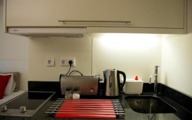 By Clerigos - Studios