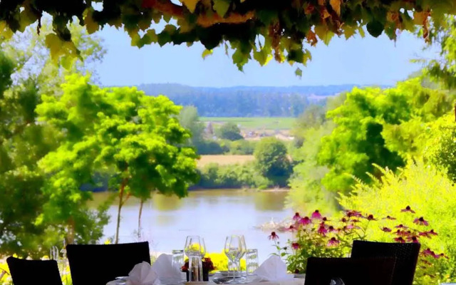 Logis Hôtel Le Coq Hardi