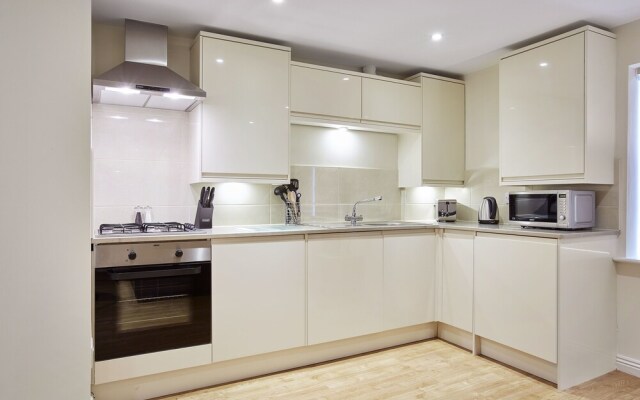 Pembroke House By Esa