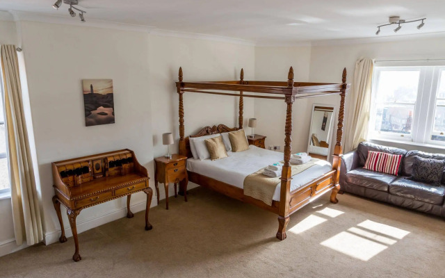 Resolution Hotel