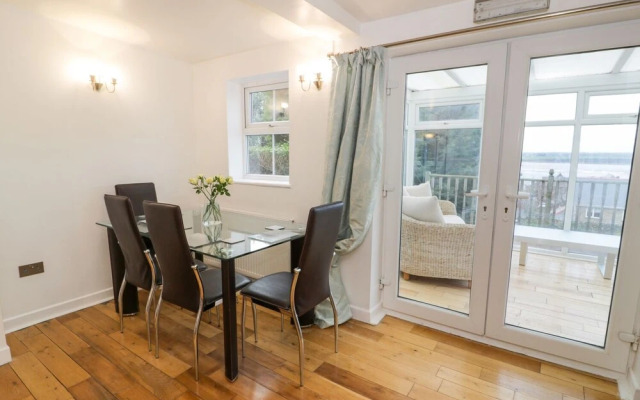 Preswylfa Apartment