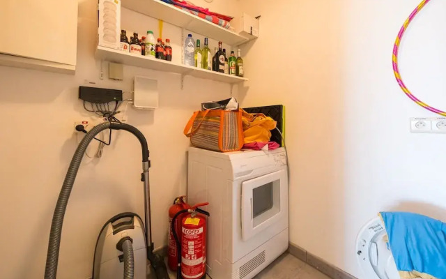 Apartment With Frontal Sea-views