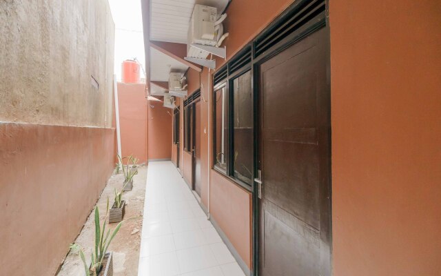RedDoorz Syariah @ Bulak Kapal