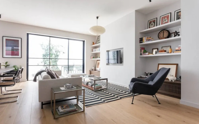 Redcliffe Square XII by Onefinestay