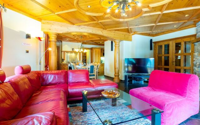 Luxurious Apartment in Saalbach-hinterglemm With Sauna