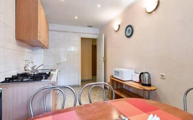 Home Hotel Apartments on Kontraktova Ploshcha
