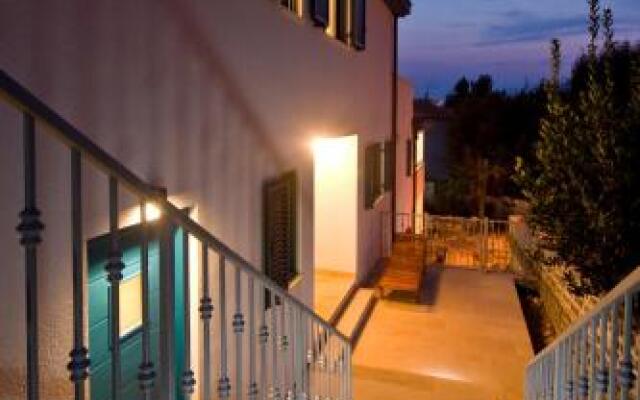 Rooms and Apartments Villa Dama