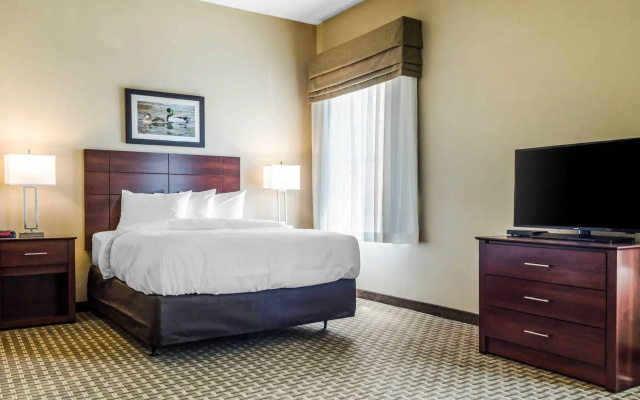 MainStay Suites Hackberry Sportsman's Lodge