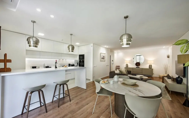 Del Mar Apartment - BT