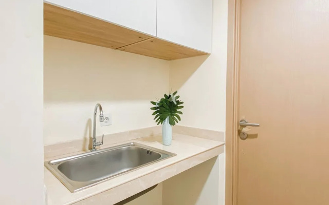 Monochrome 2Br Near Dian Harapan School At Apartment Meikarta