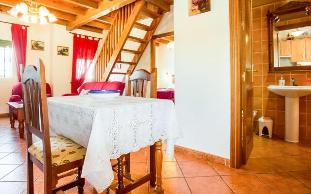 Classy Holiday Home in Guaro With Private Swimming Pool