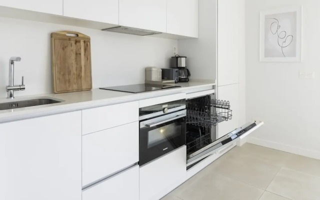 Elegant Luxury Suite With Terrace in Higueron